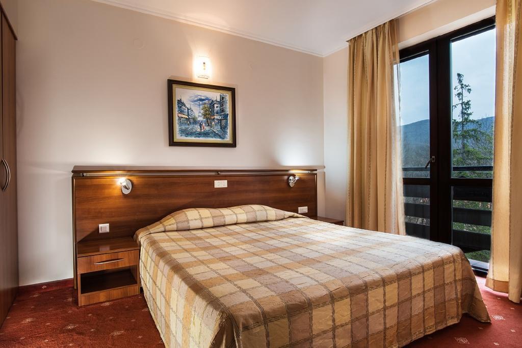 Hotel Izvor Starozagorski Bani Extérieur photo