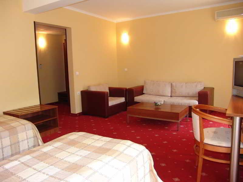 Hotel Izvor Starozagorski Bani Extérieur photo